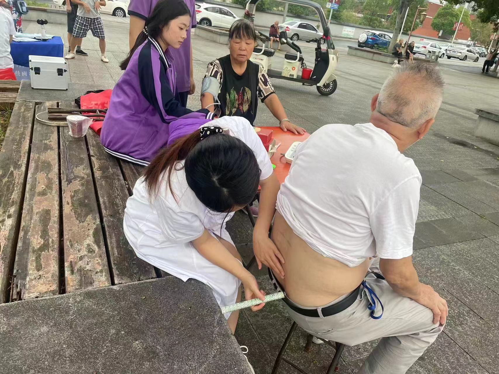 山乡尚礼·中医保健  ——我校学子积极参与资江文明带文明实践活动(图2)
